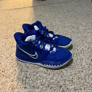 Boys Nike Kyrie 7 TB - Size 7